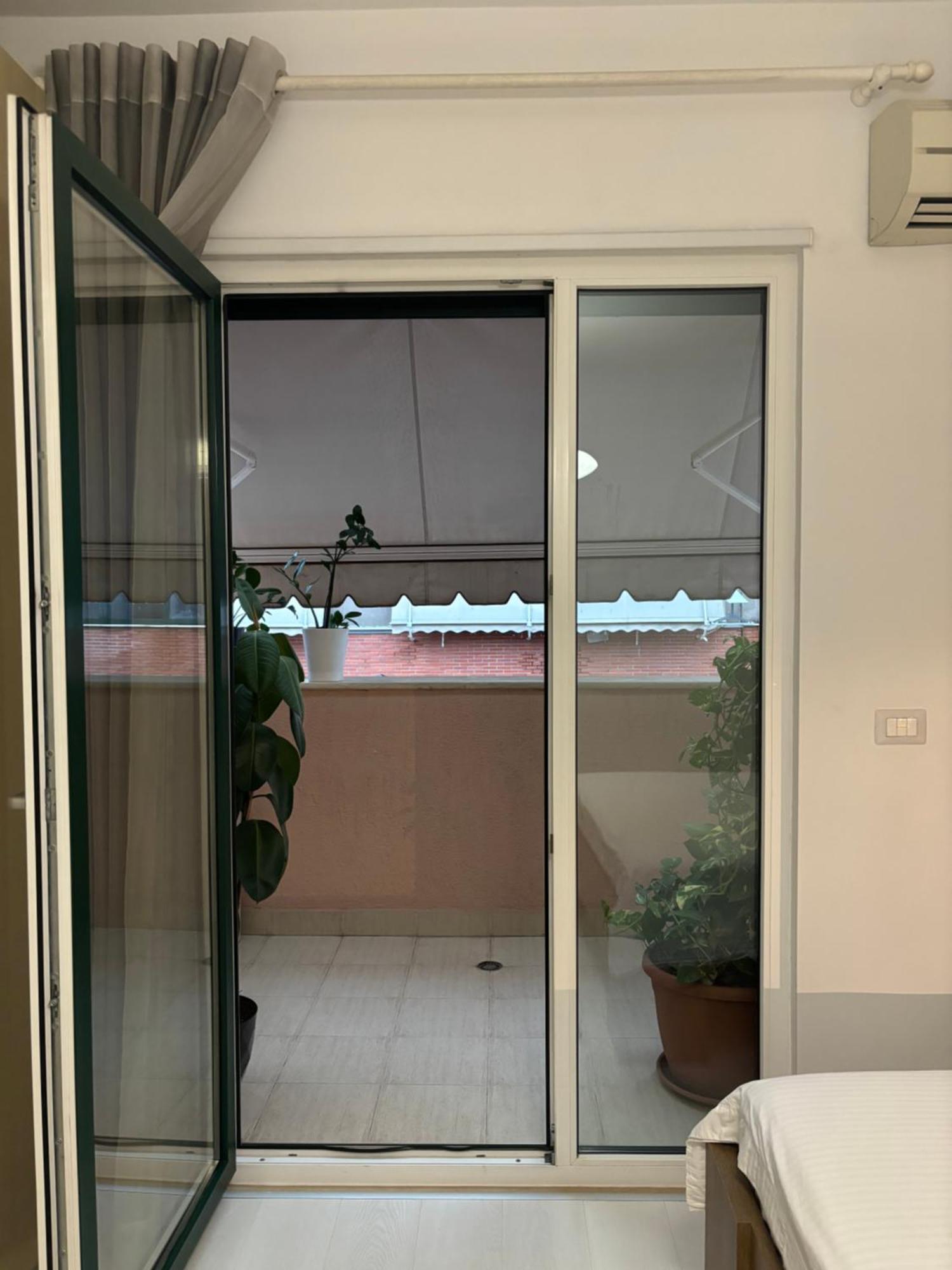 Tam Serviced 2Bdr Apartment City Center No6 ティラナ エクステリア 写真