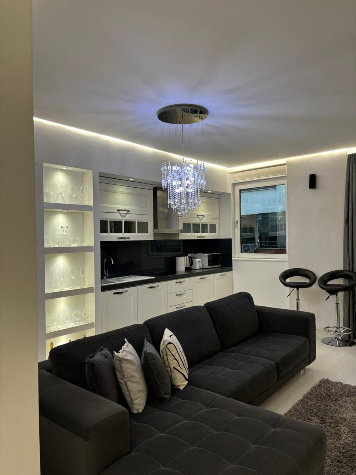 Tam Serviced 2Bdr Apartment City Center No6 ティラナ エクステリア 写真