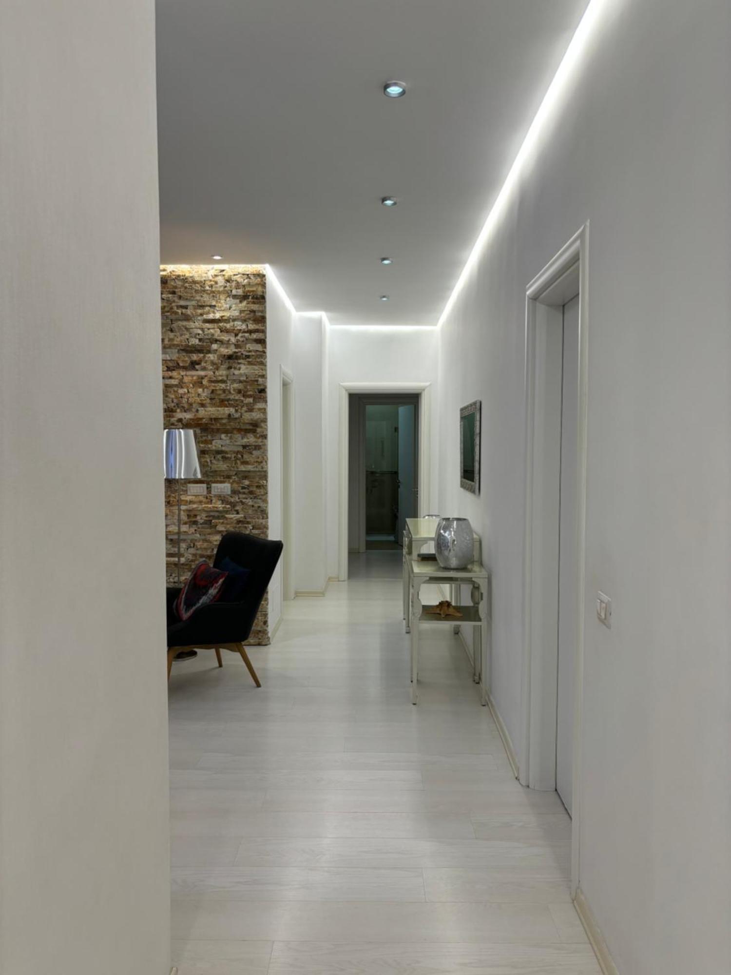 Tam Serviced 2Bdr Apartment City Center No6 ティラナ エクステリア 写真
