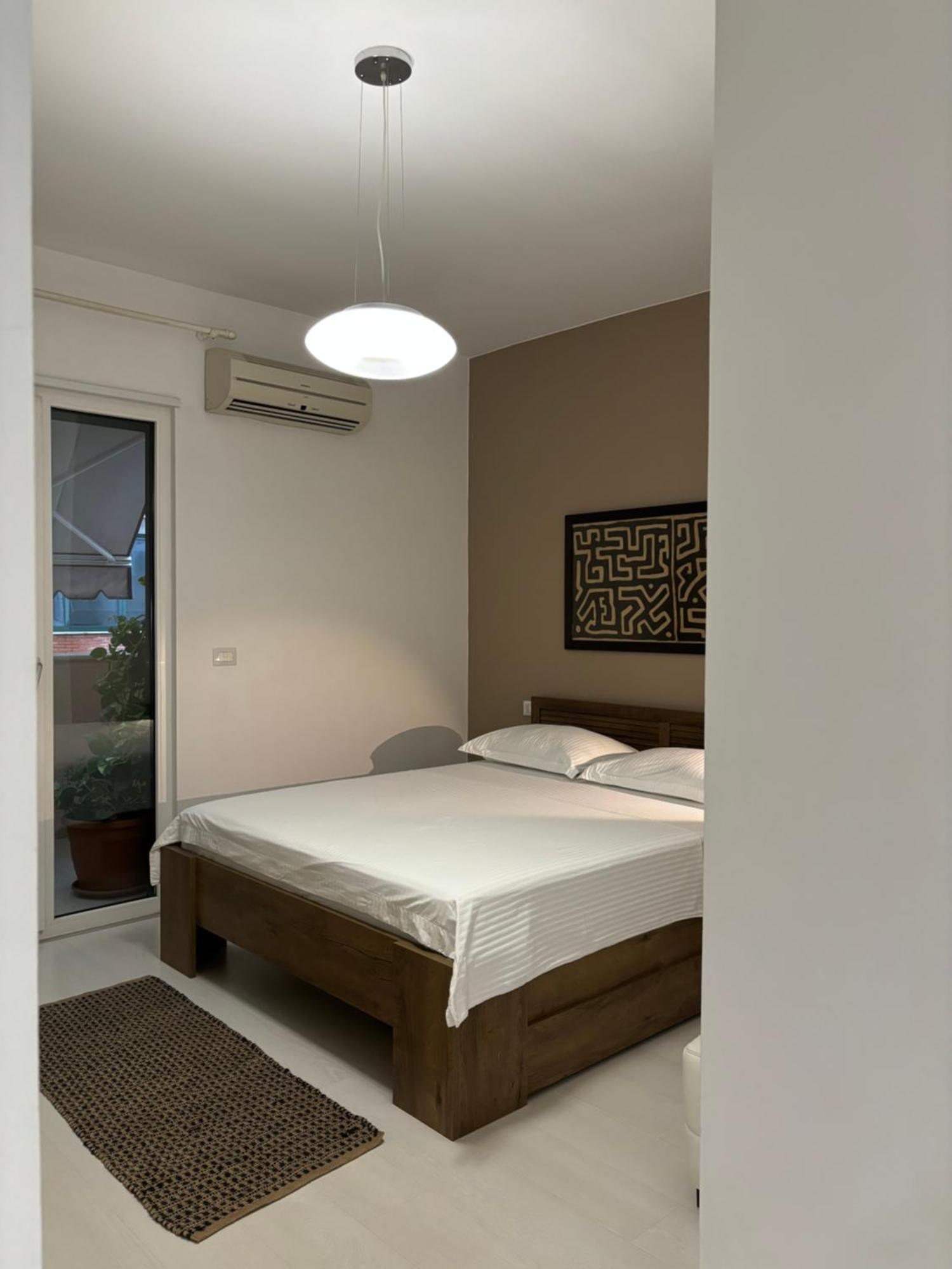 Tam Serviced 2Bdr Apartment City Center No6 ティラナ エクステリア 写真
