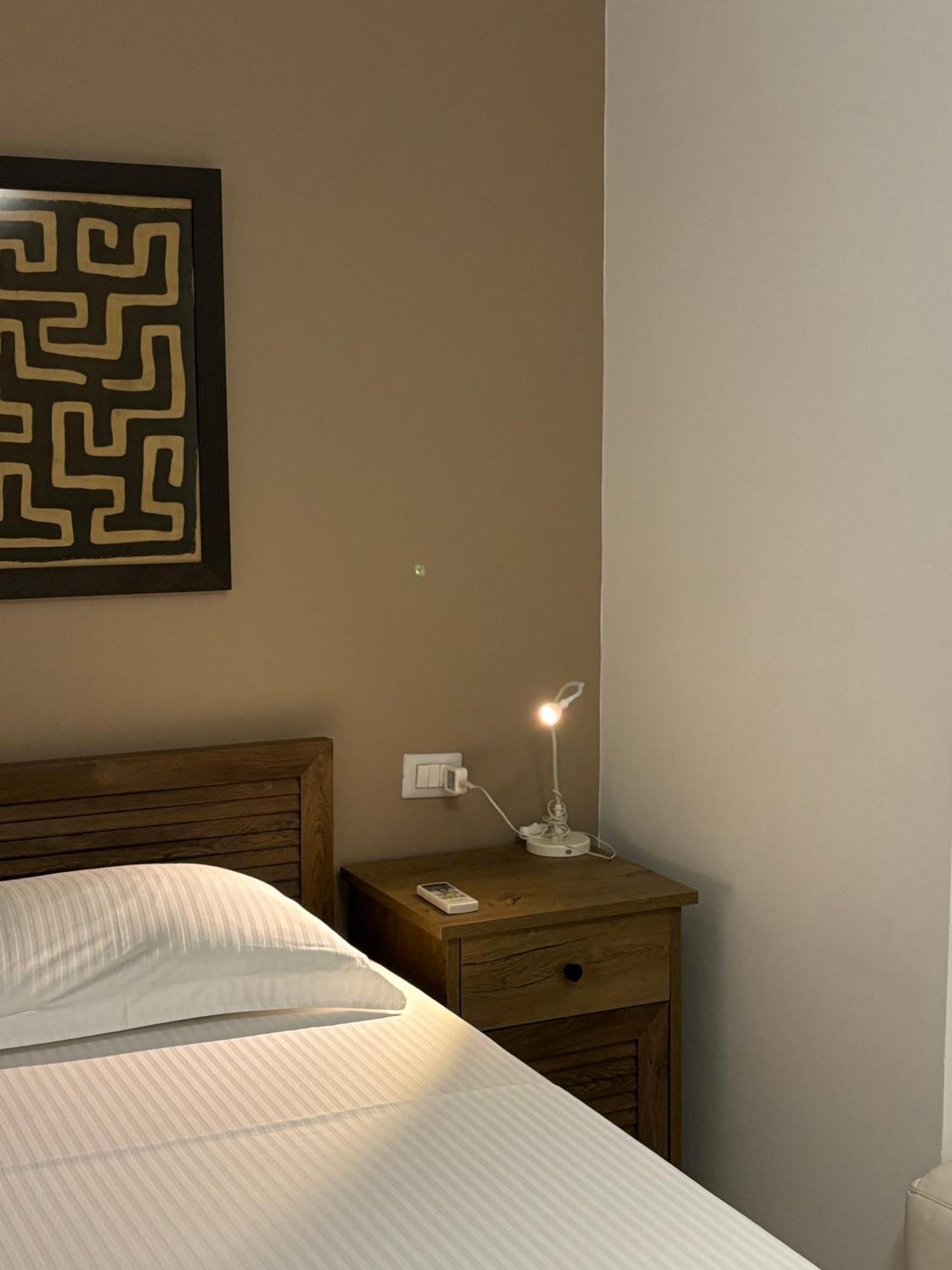 Tam Serviced 2Bdr Apartment City Center No6 ティラナ エクステリア 写真