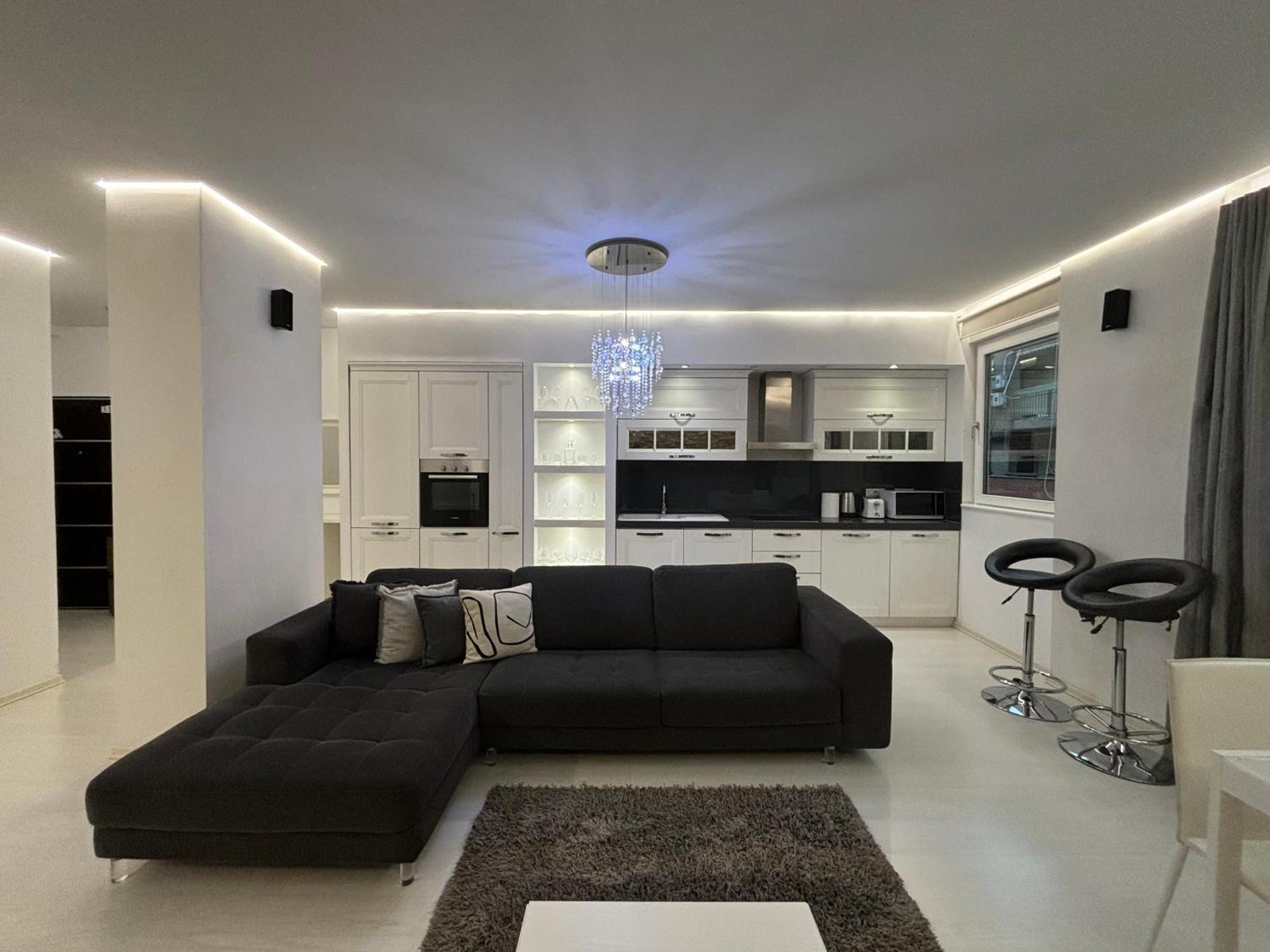 Tam Serviced 2Bdr Apartment City Center No6 ティラナ エクステリア 写真