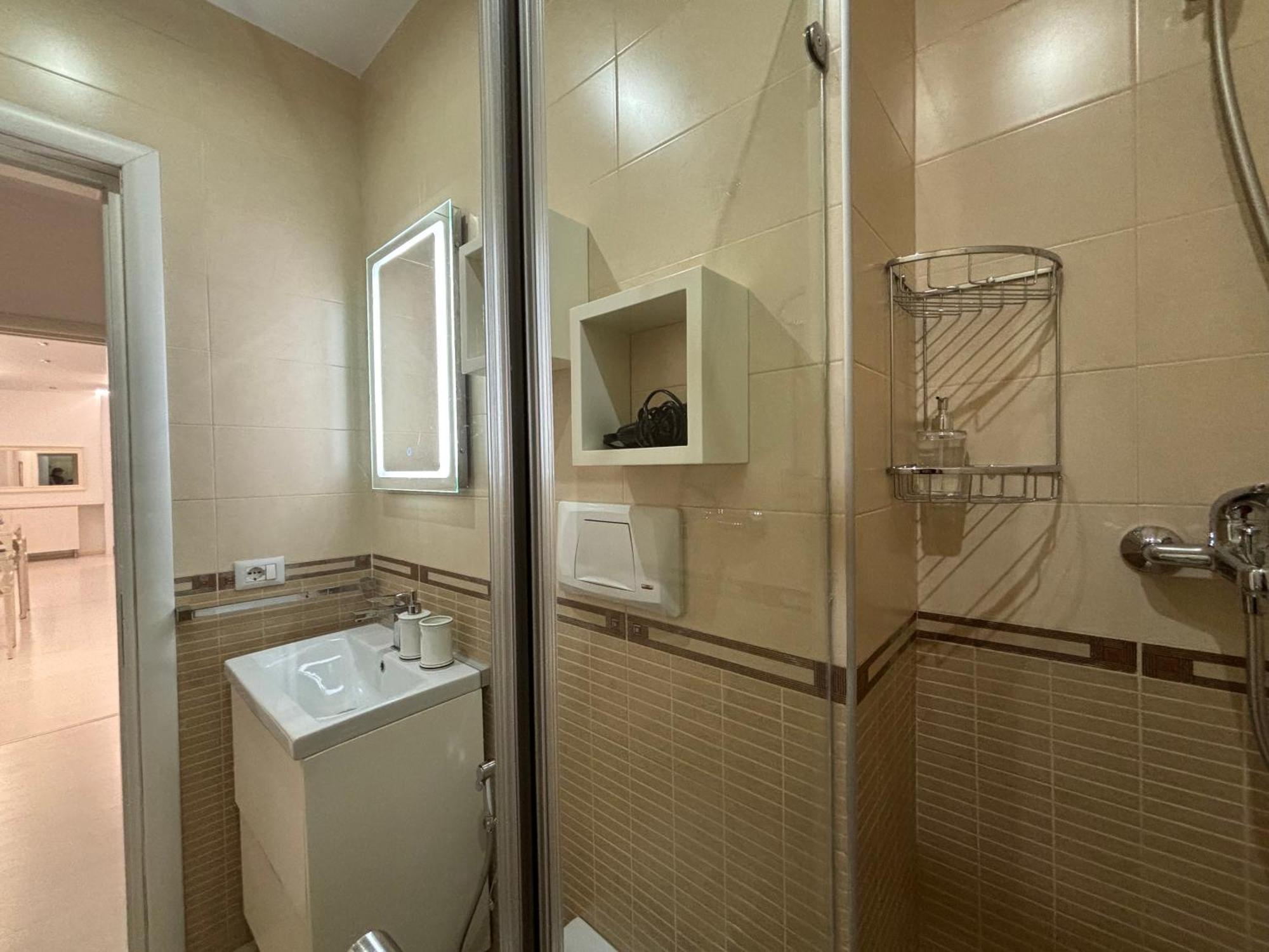 Tam Serviced 2Bdr Apartment City Center No6 ティラナ エクステリア 写真
