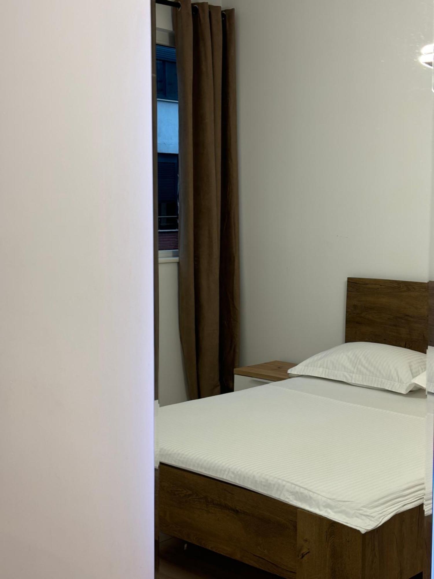 Tam Serviced 2Bdr Apartment City Center No6 ティラナ エクステリア 写真